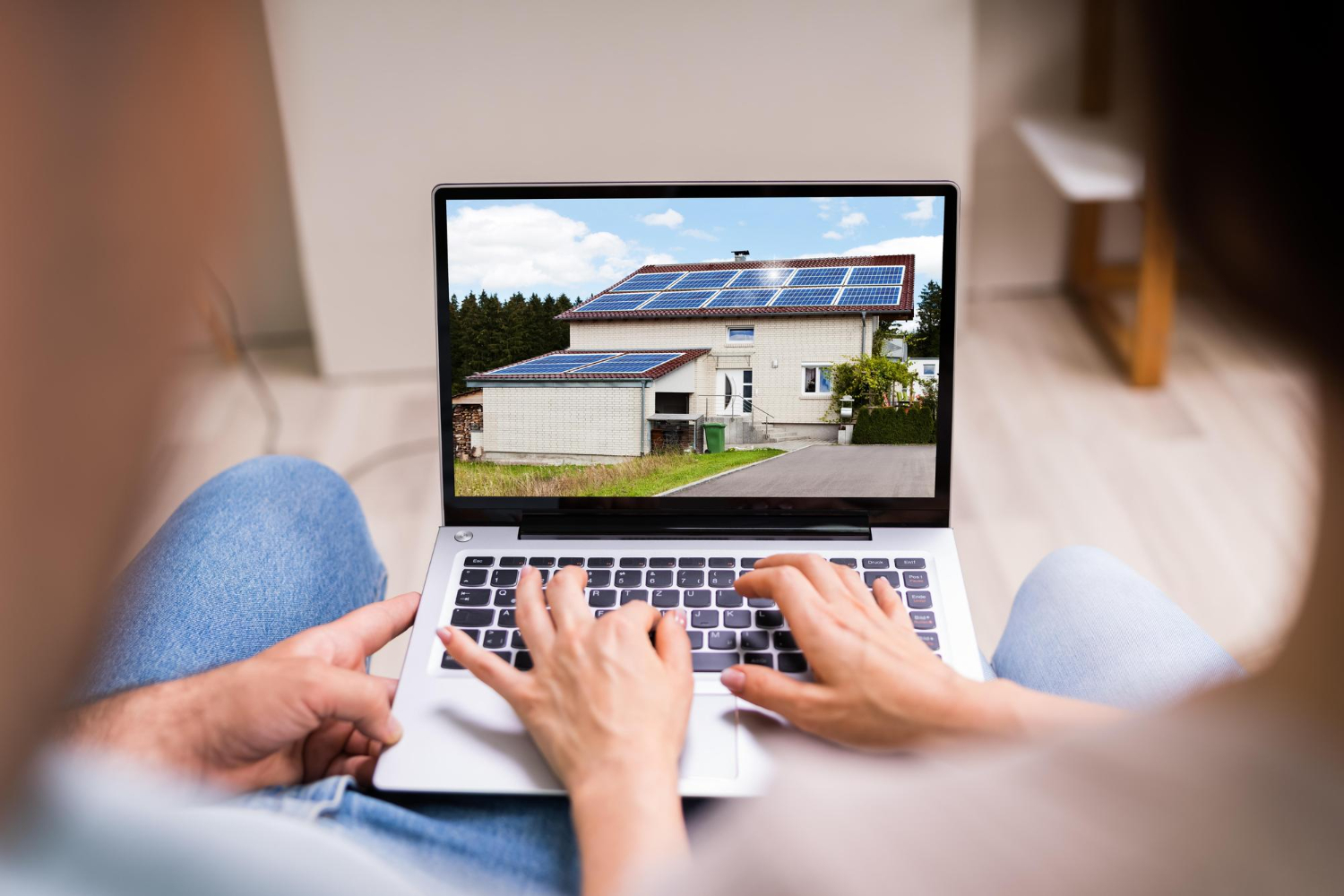 Rincari gas e luce 2018, autoproduzione energetica contro ennesimo aumento delle tariffe!