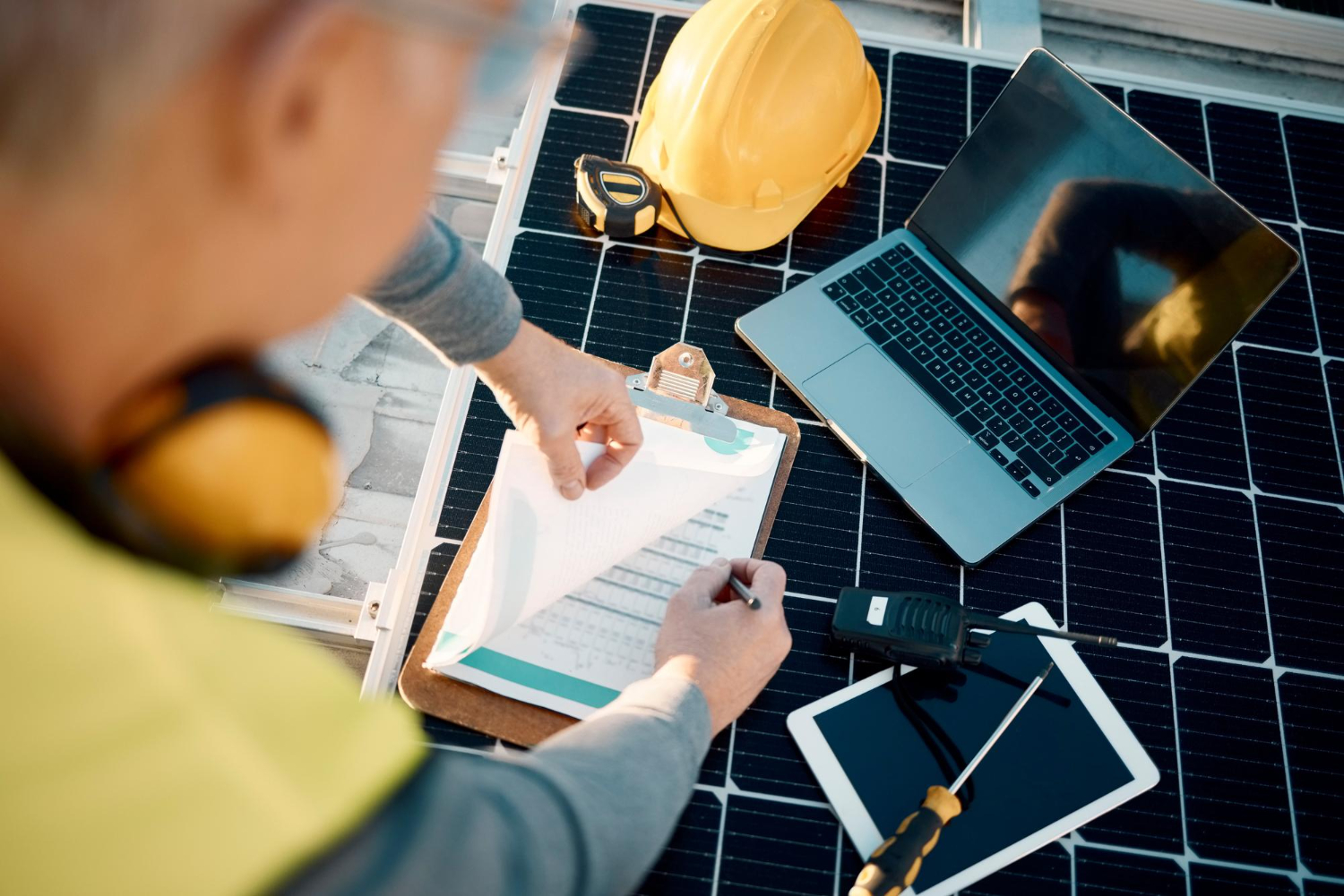 Autorizzazioni Fotovoltaico: Permessi Necessari e Iter Burocratico